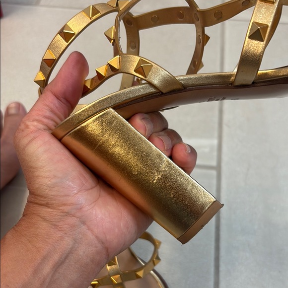 Valentino Gold Metallic Gladiator Sandals - Picture 4 of 16